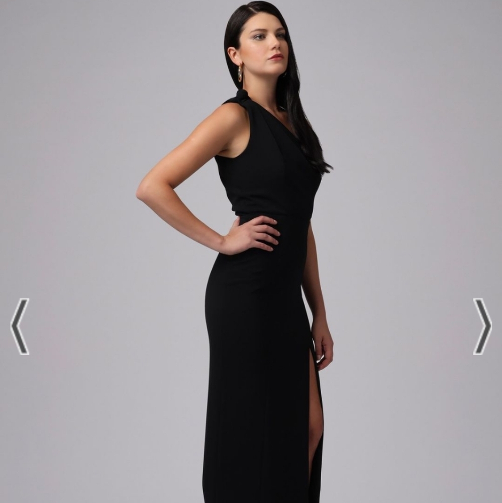 JAYGODFREY Black One Shoulder Knot Gown
